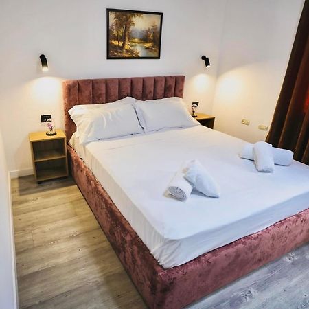 Vila Alizee Hotel Tiranë Luaran gambar